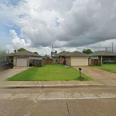 710 W 4 Th St, Freeport, TX 77541