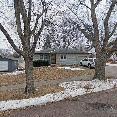 904 S Stephen Ave, Sioux Falls, SD 57103