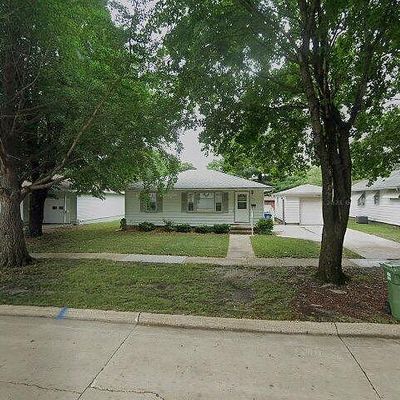 907 6 Th Ave, Charles City, IA 50616