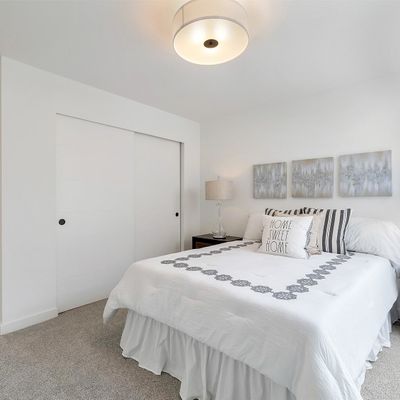 909 Hiawatha Place S Unit A, Seattle, WA 98144