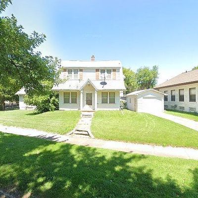 936 W Mullan Ave, Waterloo, IA 50701