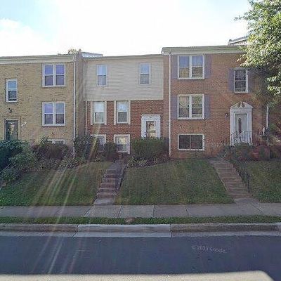 941 Park Ave, Herndon, VA 20170