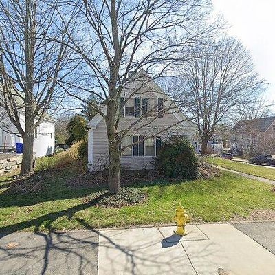 83 Union St, Rockland, MA 02370