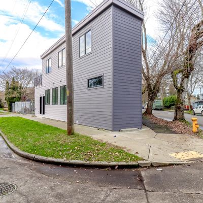 8333 Dallas Ave S, Seattle, WA 98108