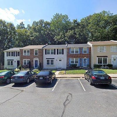 8669 Maple Glen Ct, Springfield, VA 22153