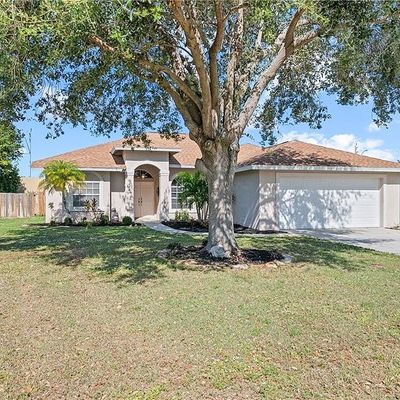 879 Grove Dr, Naples, FL 34120