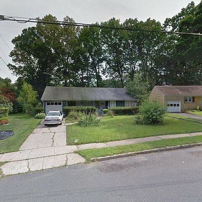 9 Glen Stewart Dr, Ewing, NJ 08618