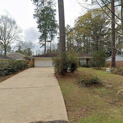 106 Commanche Trl, Pineville, LA 71360