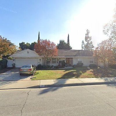 1086 Syracuse Dr, Claremont, CA 91711