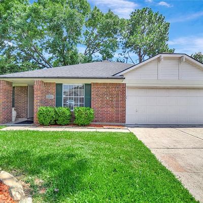 10924 Graywood Ct, La Porte, TX 77571