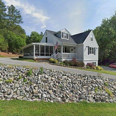 110 Nursery Rd, Boones Mill, VA 24065