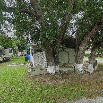 1102 Bryan Ave, Seabrook, TX 77586