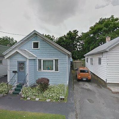 111 Neutral Ct, Syracuse, NY 13208