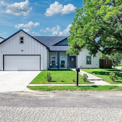 1111 Pollard St, Greenville, TX 75401