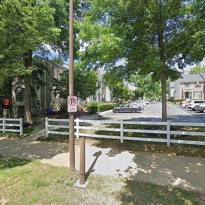 10 Cottage Field Ct, Germantown, MD 20874