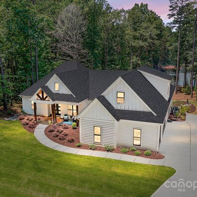 127 Holt Ln, Mooresville, NC 28117