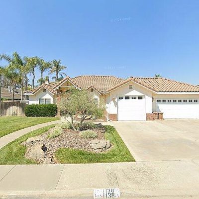 1138 University Ave, Hanford, CA 93230