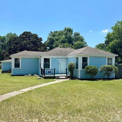 1201 Wisteria Ave, Pensacola, FL 32507