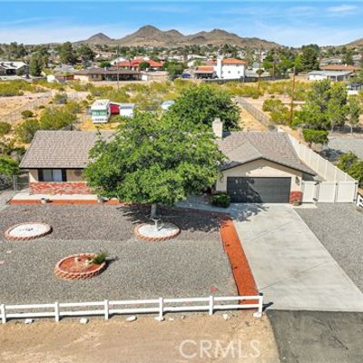 16042 Venango Rd, Apple Valley, CA 92307