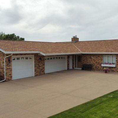 1606 S Shore Dr, Worthington, MN 56187