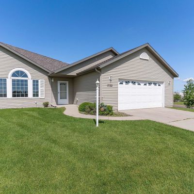 1722 Aspenwood Trl, Fergus Falls, MN 56537