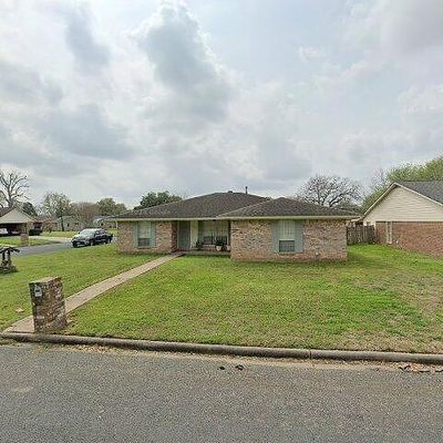 2016 Willow Bend Rd, Wharton, TX 77488