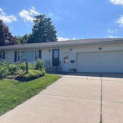 207 N Pine St, Caledonia, MN 55921