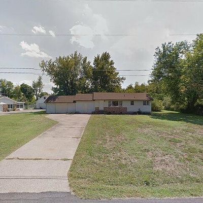 225 Gilhaven Dr, Paducah, KY 42003