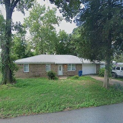 301 Park Cir, Gentry, AR 72734