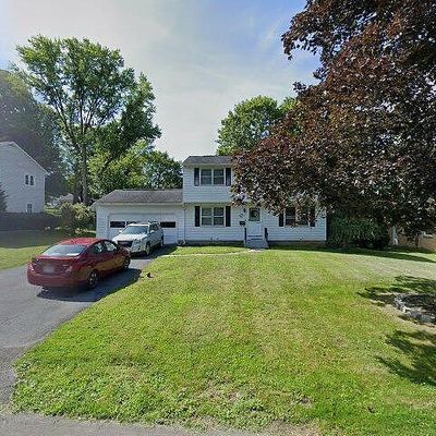 304 Parrish Ln, Syracuse, NY 13205