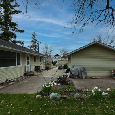 325 E 3 Rd St, Zumbrota, MN 55992