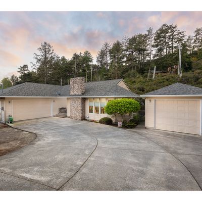 32650 Circle Dr, Pacific City, OR 97135