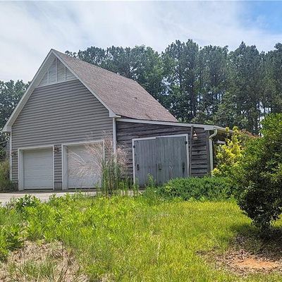 290 Thomas Pl, West End, NC 27376