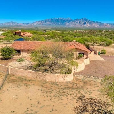 3760 W Calle Cinco, Green Valley, AZ 85622