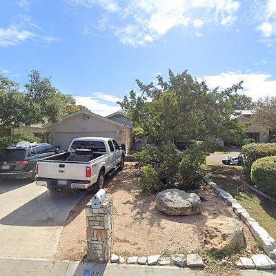 381 Englewood Dr, Kerrville, TX 78028