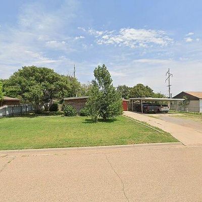 409 8 Th St, Farwell, TX 79325