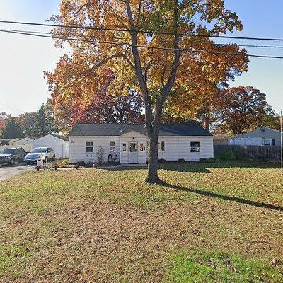 419 Litchfield Dr, Windsor Locks, CT 06096