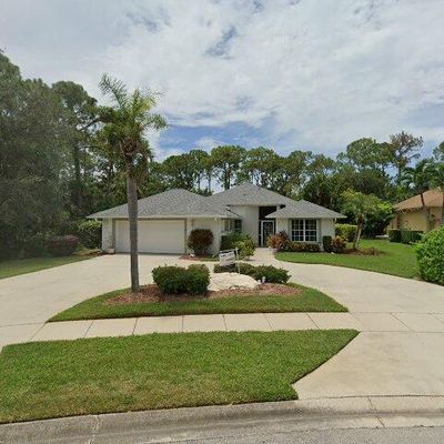 35 Heritage Way, Naples, FL 34110