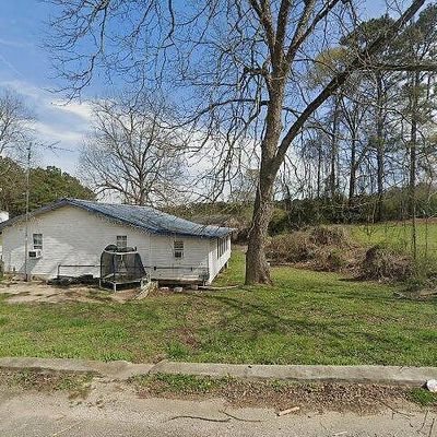 425 Border St, Roanoke, AL 36274