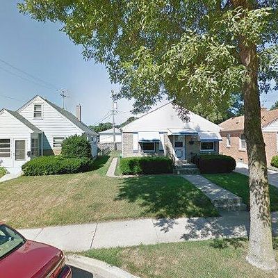 433 S 91 St Pl, Milwaukee, WI 53214