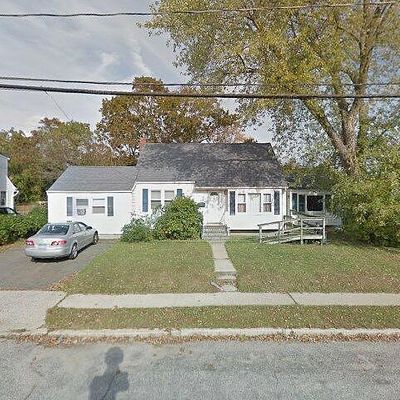 454 N Indiana Ave, Lindenhurst, NY 11757