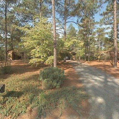 636 Redwood Dr, Southern Pines, NC 28387