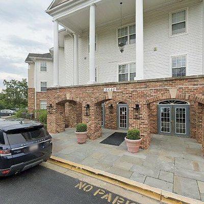 6640 Lake Park Dr #1 R, Greenbelt, MD 20770