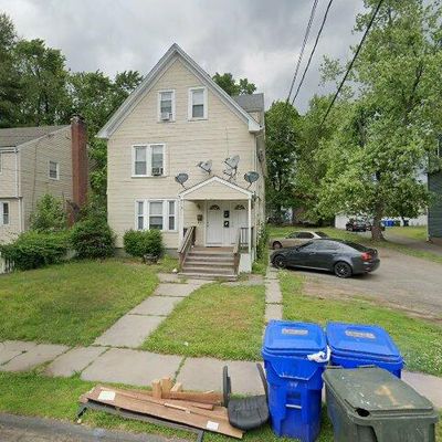 58 Saunders St #60, East Hartford, CT 06108