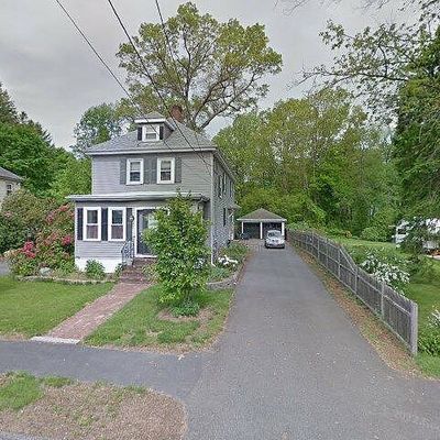 8 Rice St, Middleboro, MA 02346