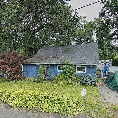 80 Bungalow St, Southwick, MA 01077