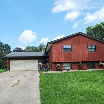 800 N 3 Rd St, Tracy, MN 56175