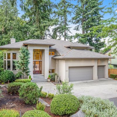 8002 Se 72 Nd St, Mercer Island, WA 98040