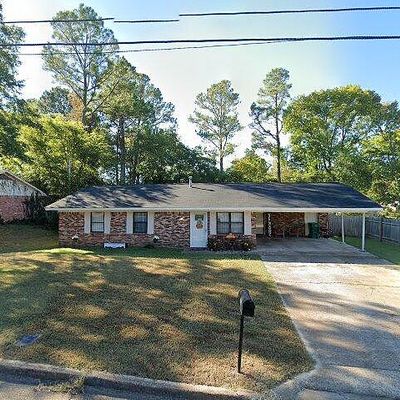 1109 Terry Rd, Tupelo, MS 38801