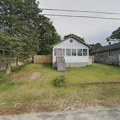 12 Central Ave, Wareham, MA 02571